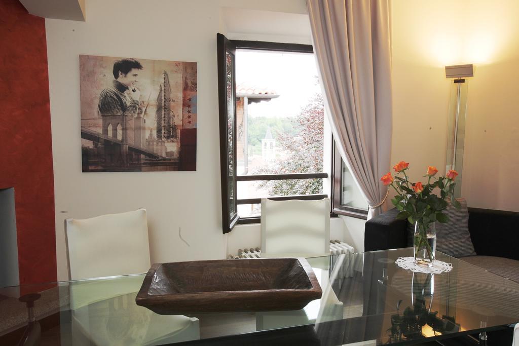 Varallo Pombia Il Castello B&B المظهر الخارجي الصورة