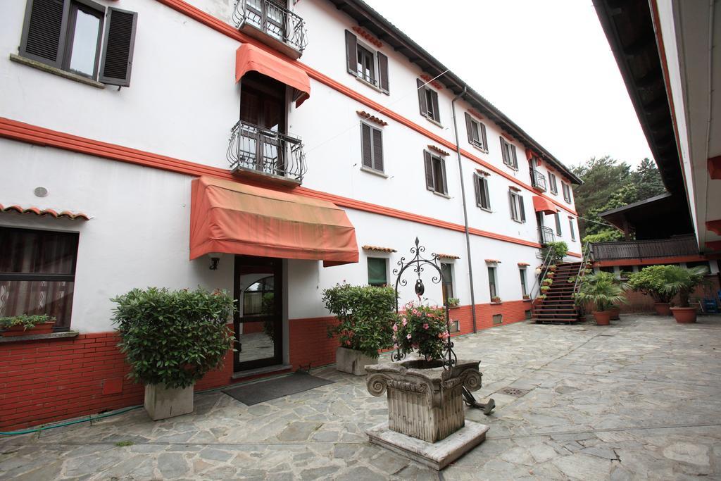 Varallo Pombia Il Castello B&B المظهر الخارجي الصورة
